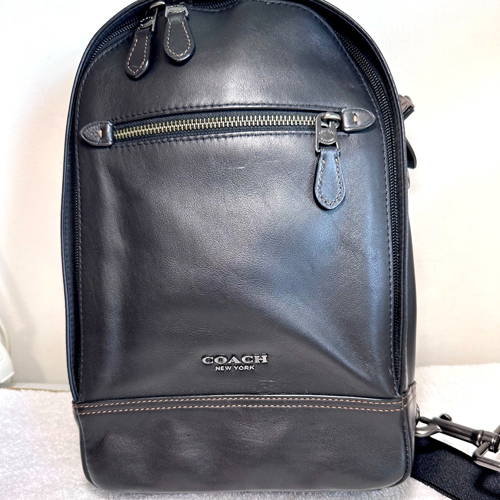 Coach Graham men’s leather shoulder/body bag